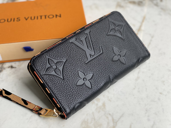l**is V*t*n zippy wallet