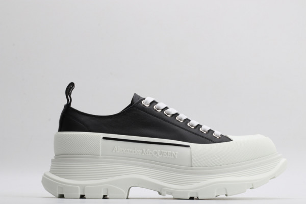ALEXANDER MCQUEEN Tread Slick Lace Up