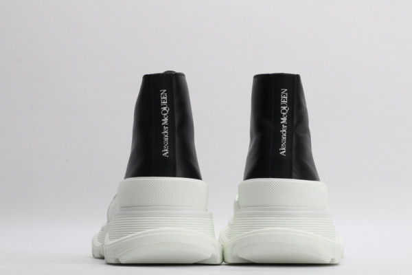 ALEXANDER MCQUEEN Tread Slick Boot