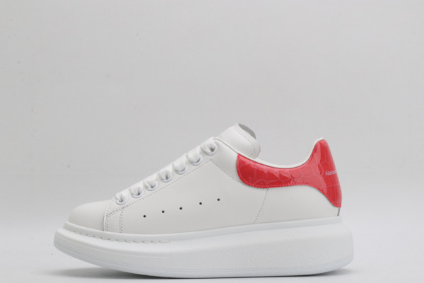 ALEXANDER MCQUEEN Oversized Sneaker