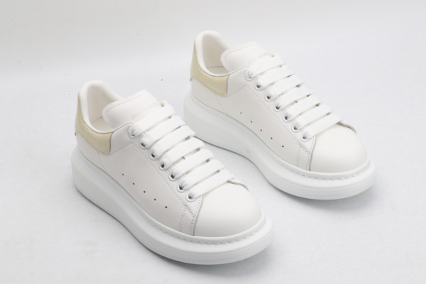 ALEXANDER MCQUEEN Oversized Sneaker