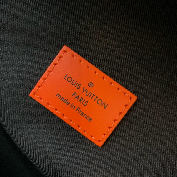 l**is V*t*n damier cobalt race discovery backpack pm