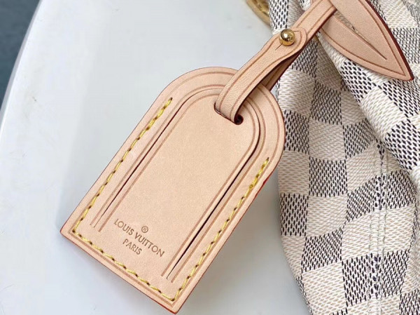 l**is V*t*n graceful pm