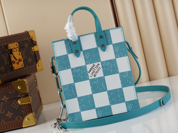 l**is V*t*n sac plat xs