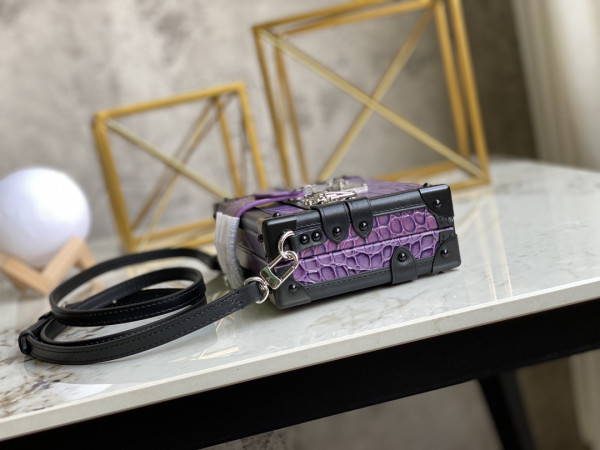 l**is V*t*n petite malle