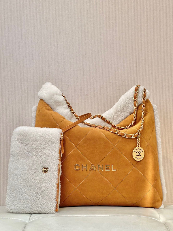 CL 22 HANDBAG