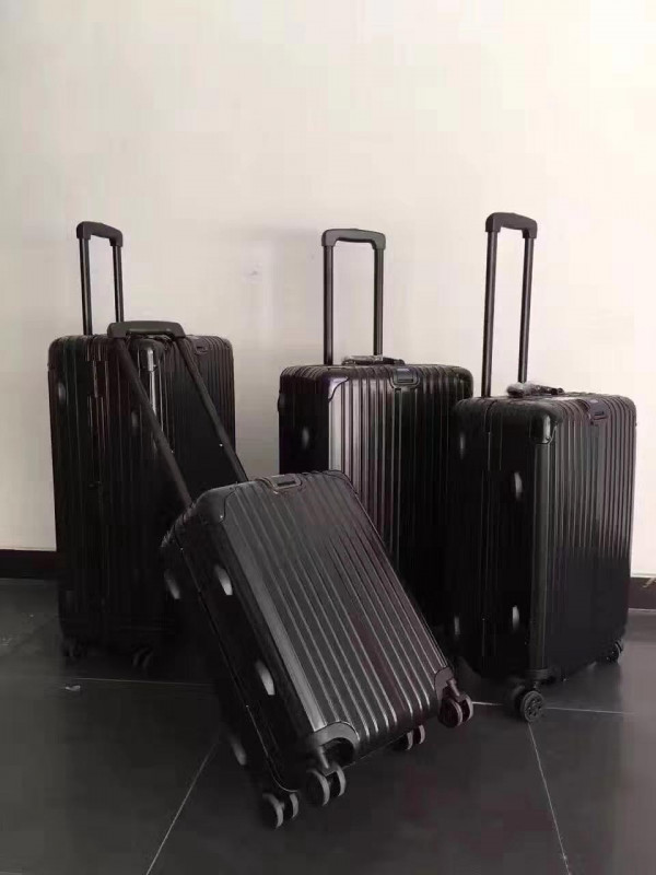 Rimowa Travel Box 20inches /24inches /26inches /29inches
