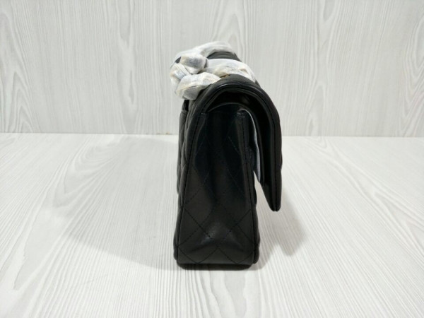CL FLAP BAG LAMBSKIN