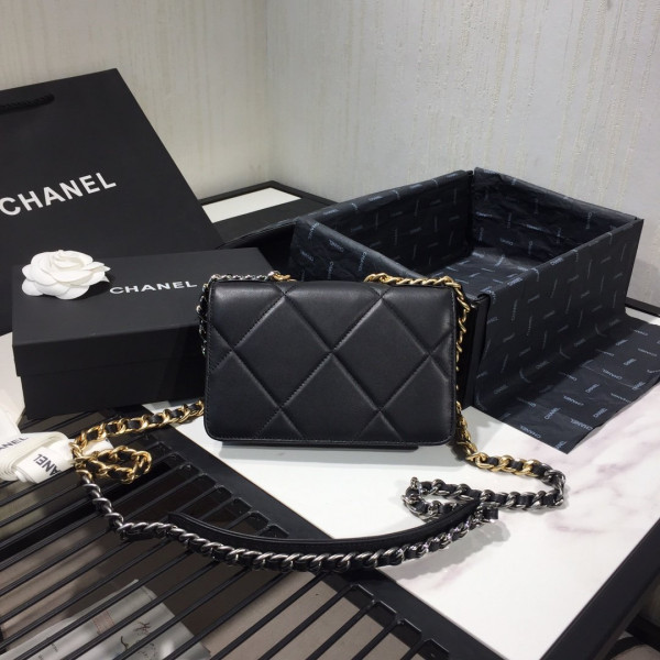 CL CHAIN WALLET