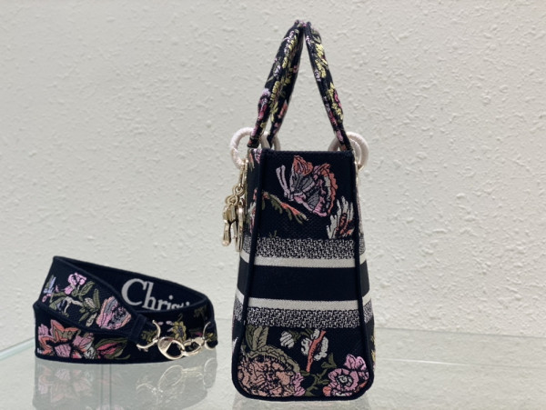 D*or medium lady d-lite bag