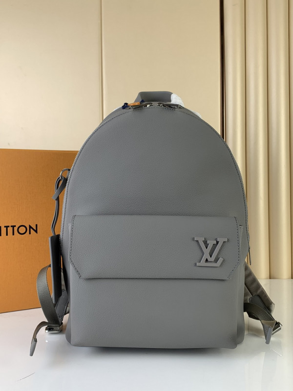l**is V*t*n takeoff backpack