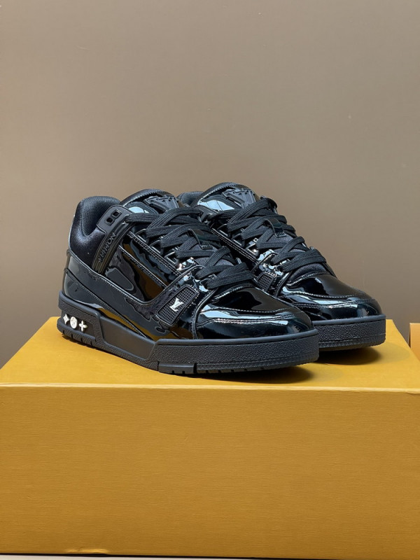 l**is V*t*n trainer sneaker