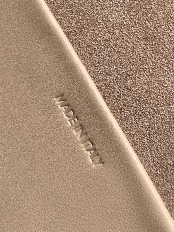 Ce**e besace cuir triomphe