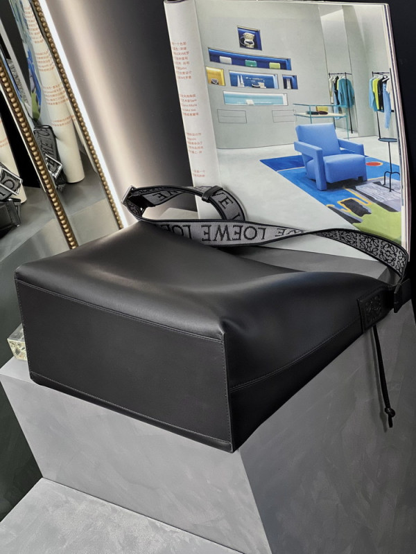 LOEWE Cubi Crossbody bag