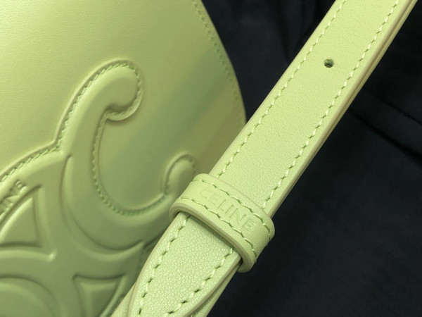 Ce**e folco cuir triomphe