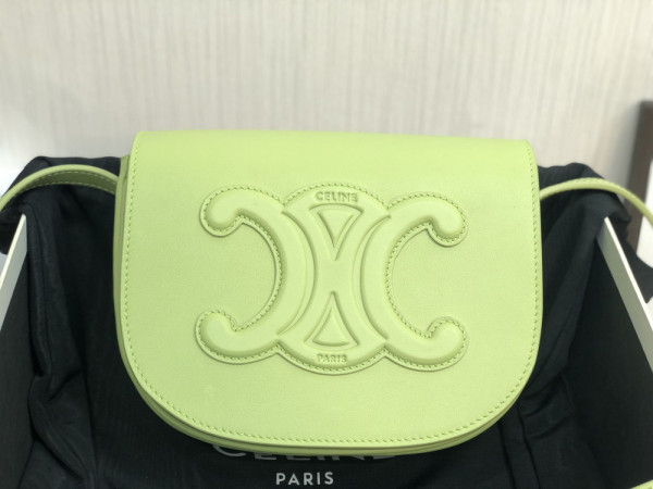 Ce**e folco cuir triomphe