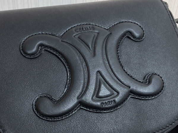 Ce**e folco cuir triomphe