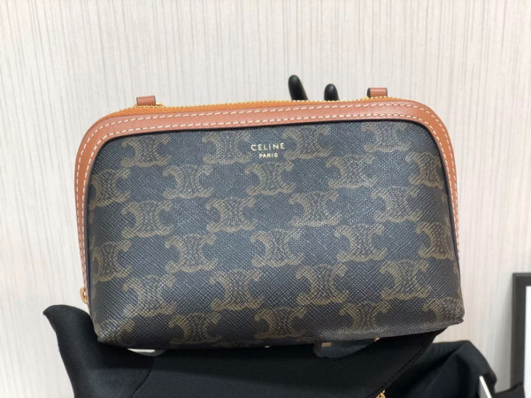 Ce**e clutch on chain in triomphe canvas