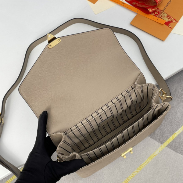 l**is V*t*n pochette mÉtis