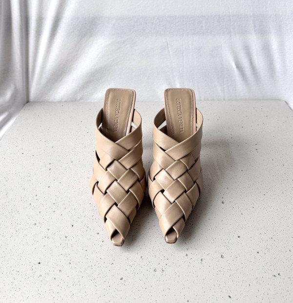 Bo*te*ga ve*ne*ta alfie mule