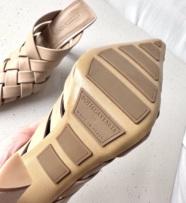 Bo*te*ga ve*ne*ta alfie mule