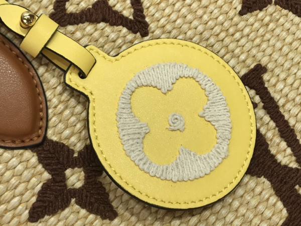 l**is V*t*n onthego mm