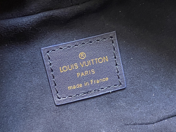 l**is V*t*n micro vanity nano