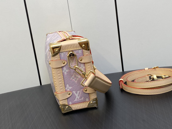 l**is V*t*n side trunk mm