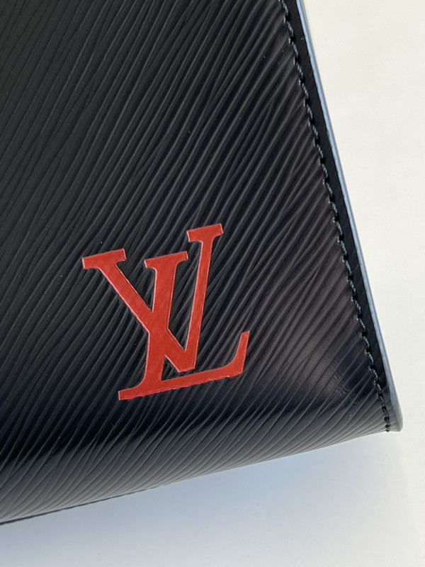 l**is V*t*n petit sac plat