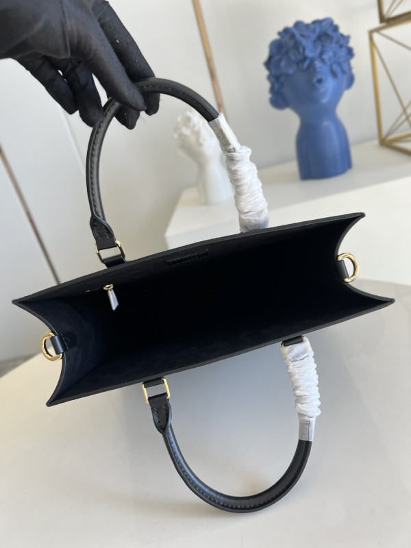 l**is V*t*n petit sac plat