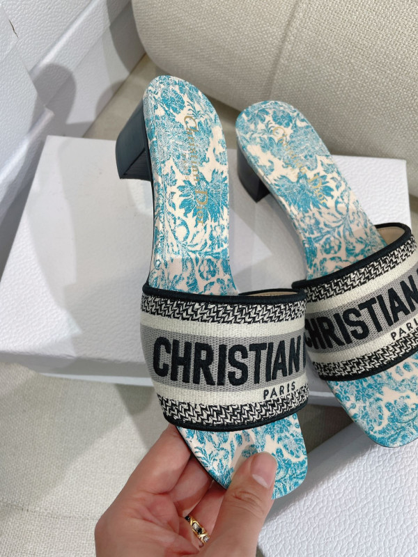 D*or dway heeled slide