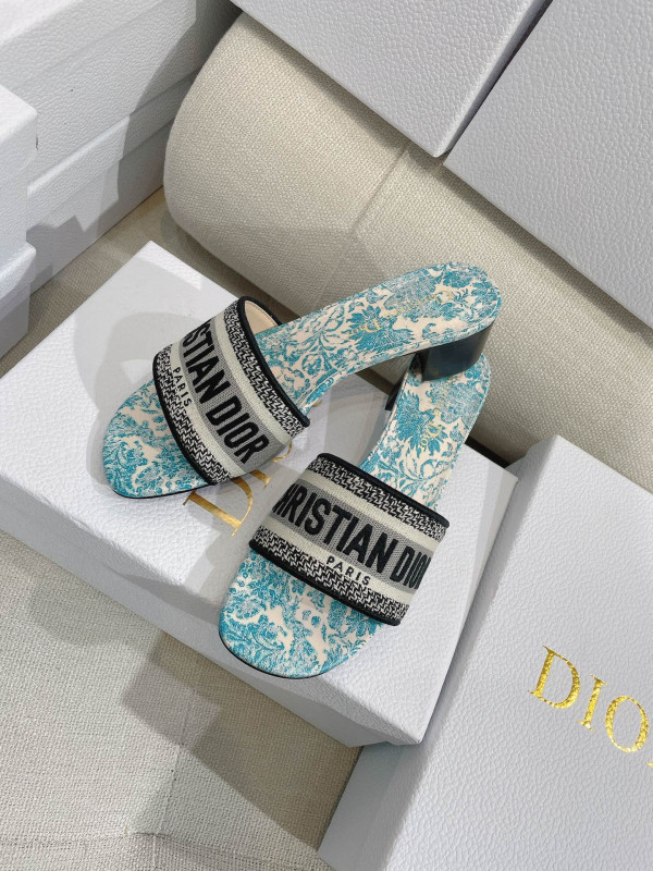 D*or dway heeled slide