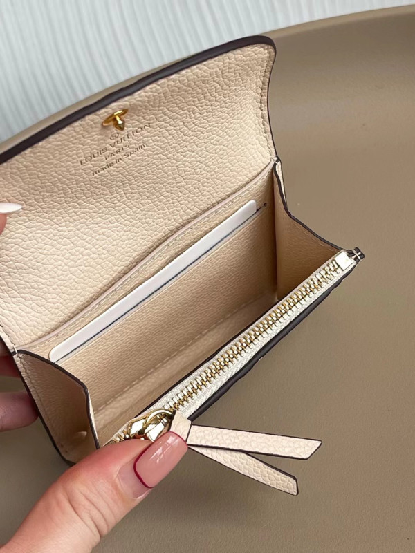 l**is V*t*n rosalie coin purse