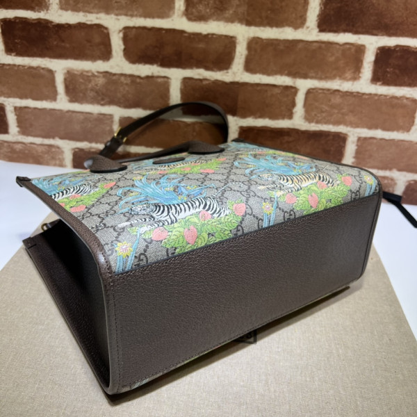 G*u*i gg small tote bag