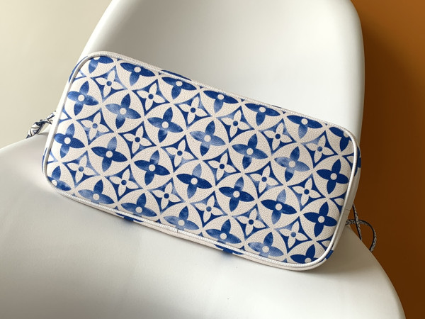 l**is V*t*n neverfull mm