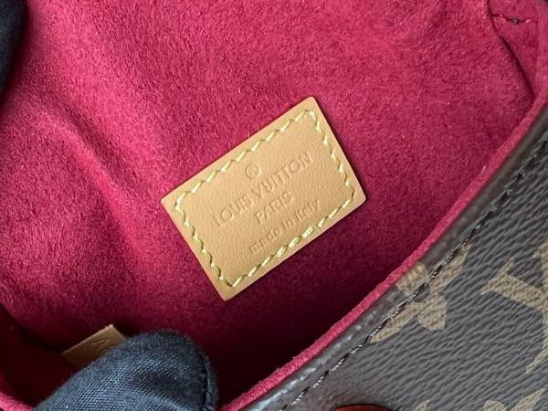 l**is V*t*n micro chantilly