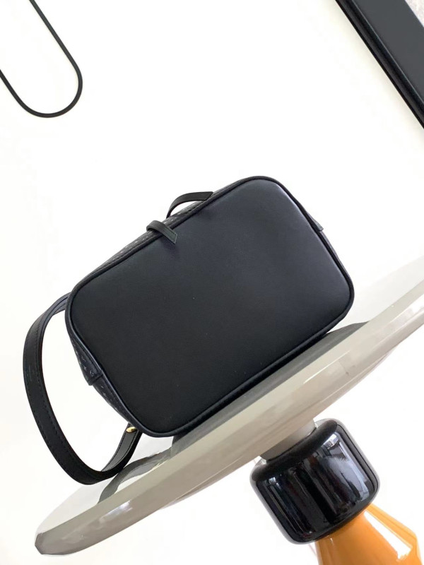 l**is V*t*n nÉonoÉ bb