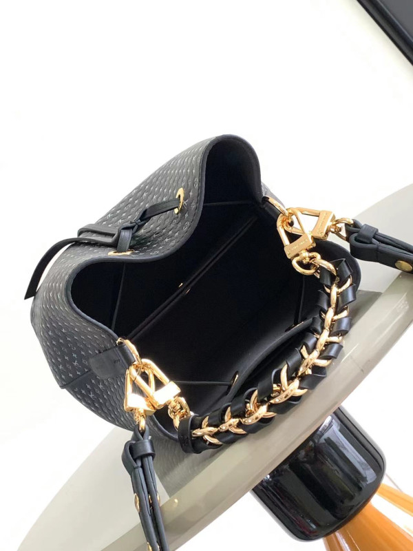 l**is V*t*n nÉonoÉ bb