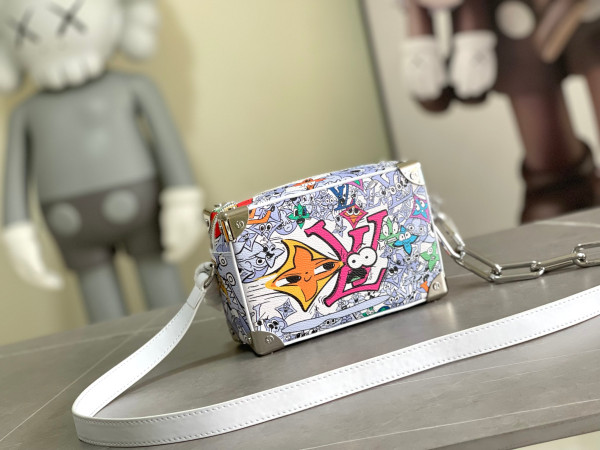 l**is V*t*n mini soft trunk