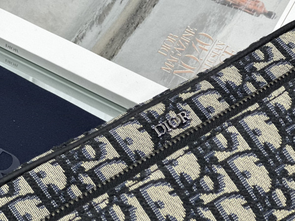 D*or saddle triple pouch