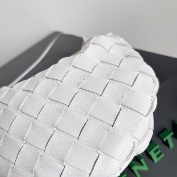 Bo*te*ga ve*ne*ta mini sardine top handle bag