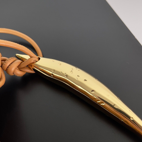 Bo*te*ga ve*ne*ta mini sardine top handle bag