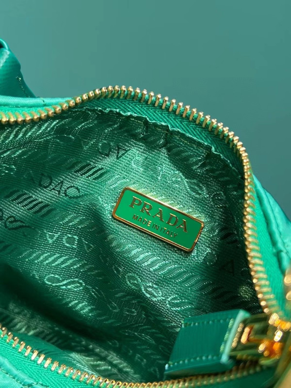 Pra*a re-edition 1995 chaîne re-nylon mini-bag