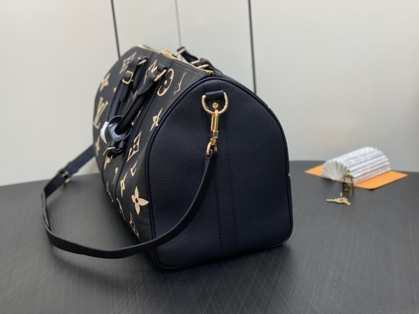 l**is V*t*n keepall bandouliÈre 45
