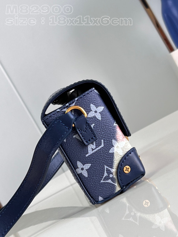 l**is V*t*n steamer messenger