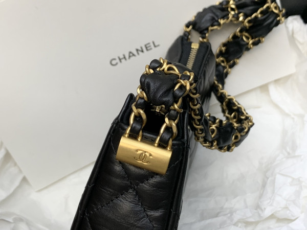 CL HOBO HANDBAG