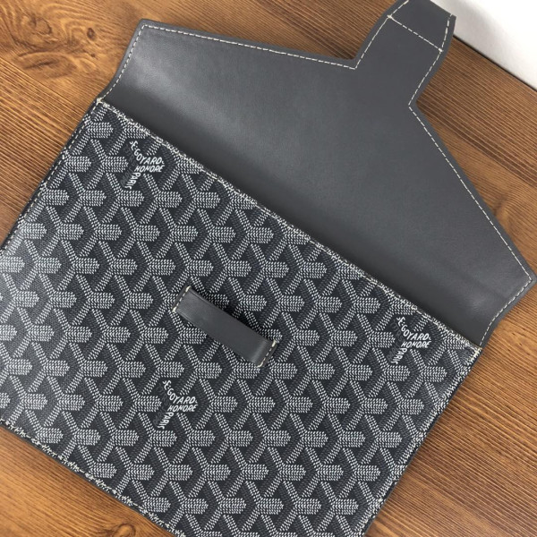 Go*ard commando envelope clutch