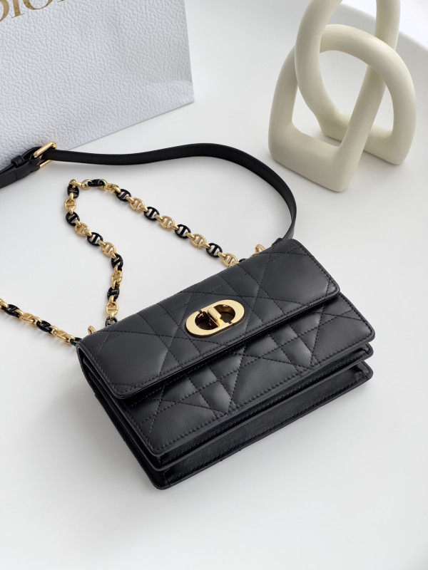 D*or miss caro mini bag