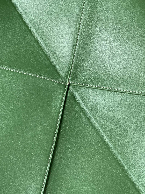 LOEWE Puzzle Fold Tote in shiny calfskin