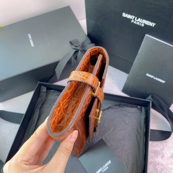 YSL MANHATTAN CLUTCH IN CROCODILE-EMBOSSED LEATHER